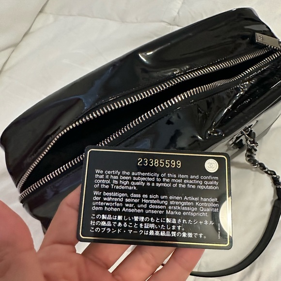 Chanel vintage bowler style bag with authentication card - Picture 13 of 13